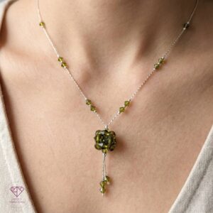 Collar Lariat Flor Esmeralda