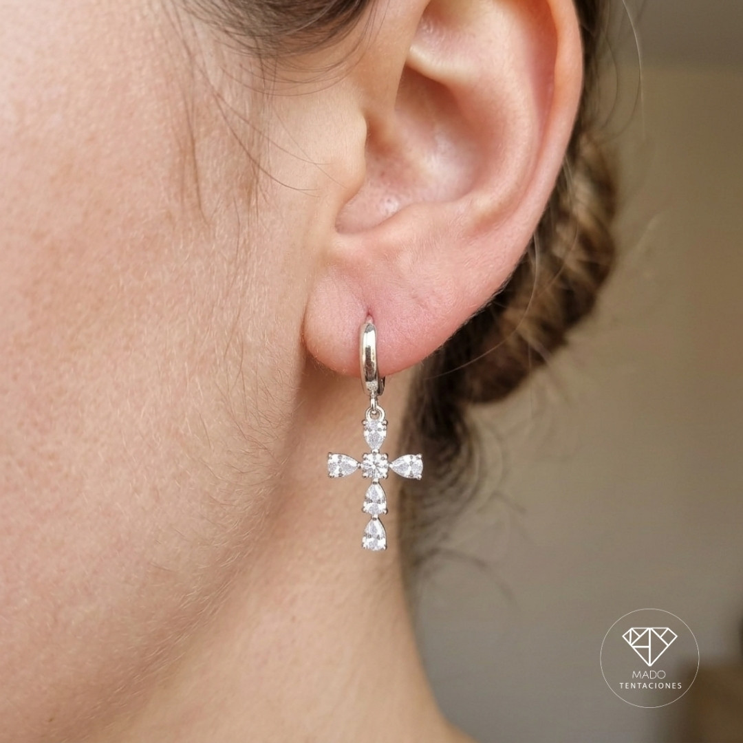 Huggies Cross Brilliance Plata