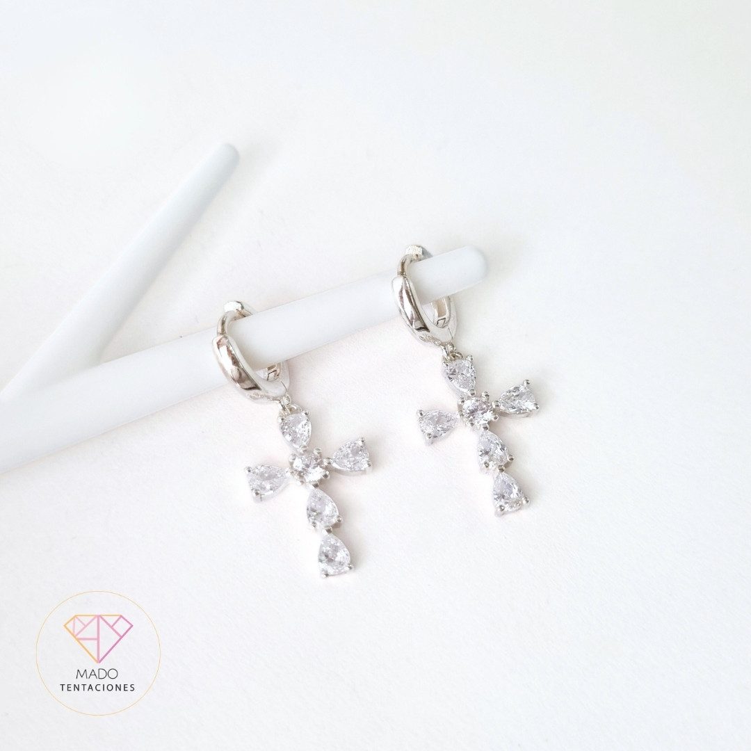 Huggies Cross Brilliance Plata