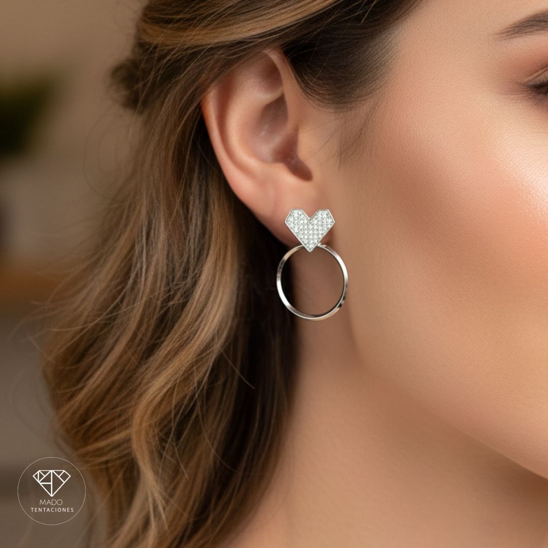 Aretes Broquel Corazón Hoop