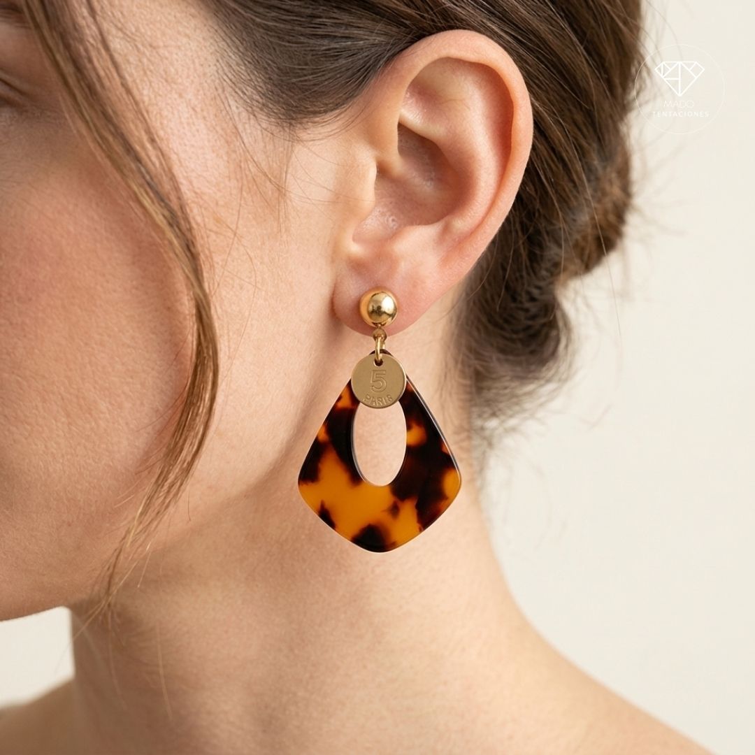 Aretes Broquel Gota Carey Paris