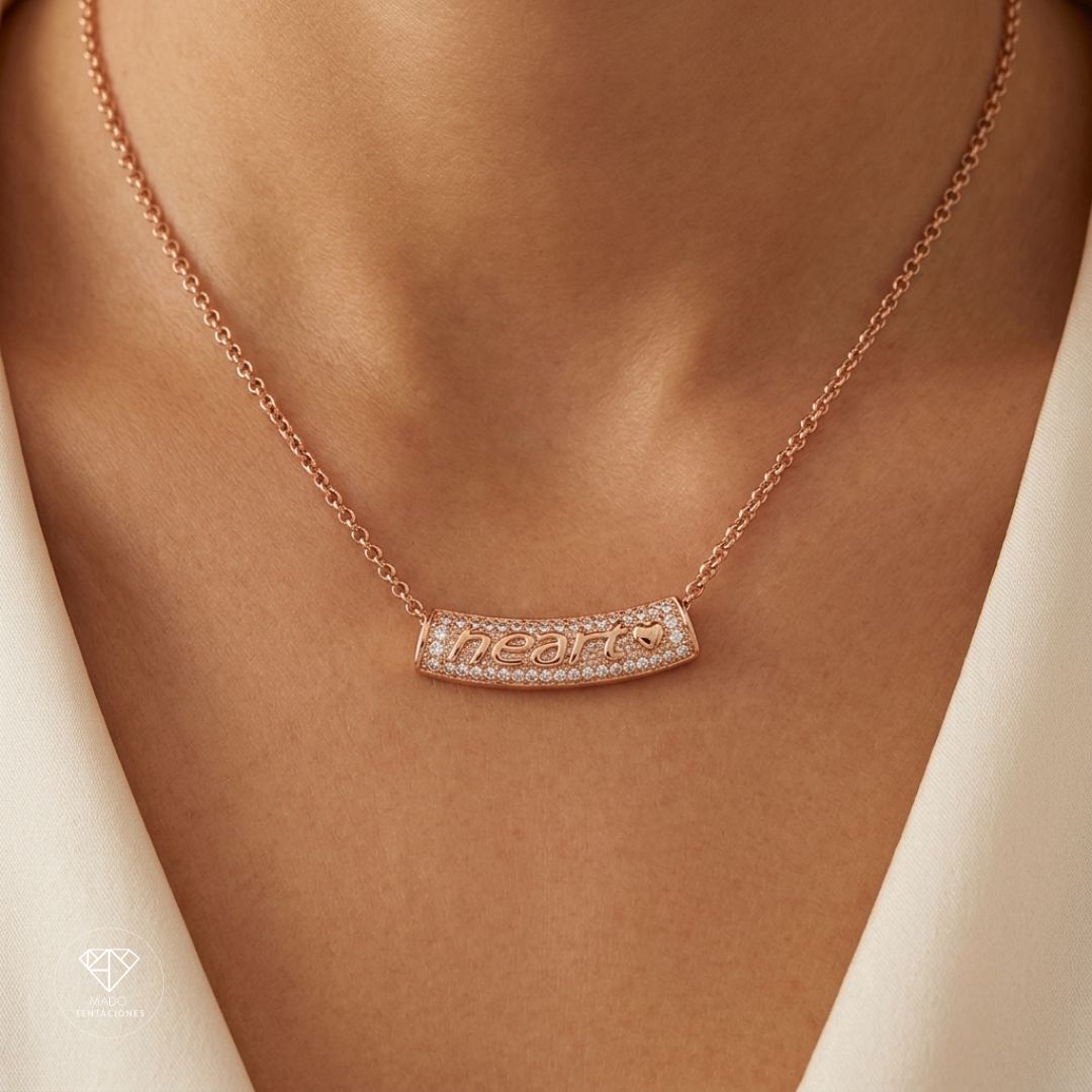 Collar Placa Heart Pavé