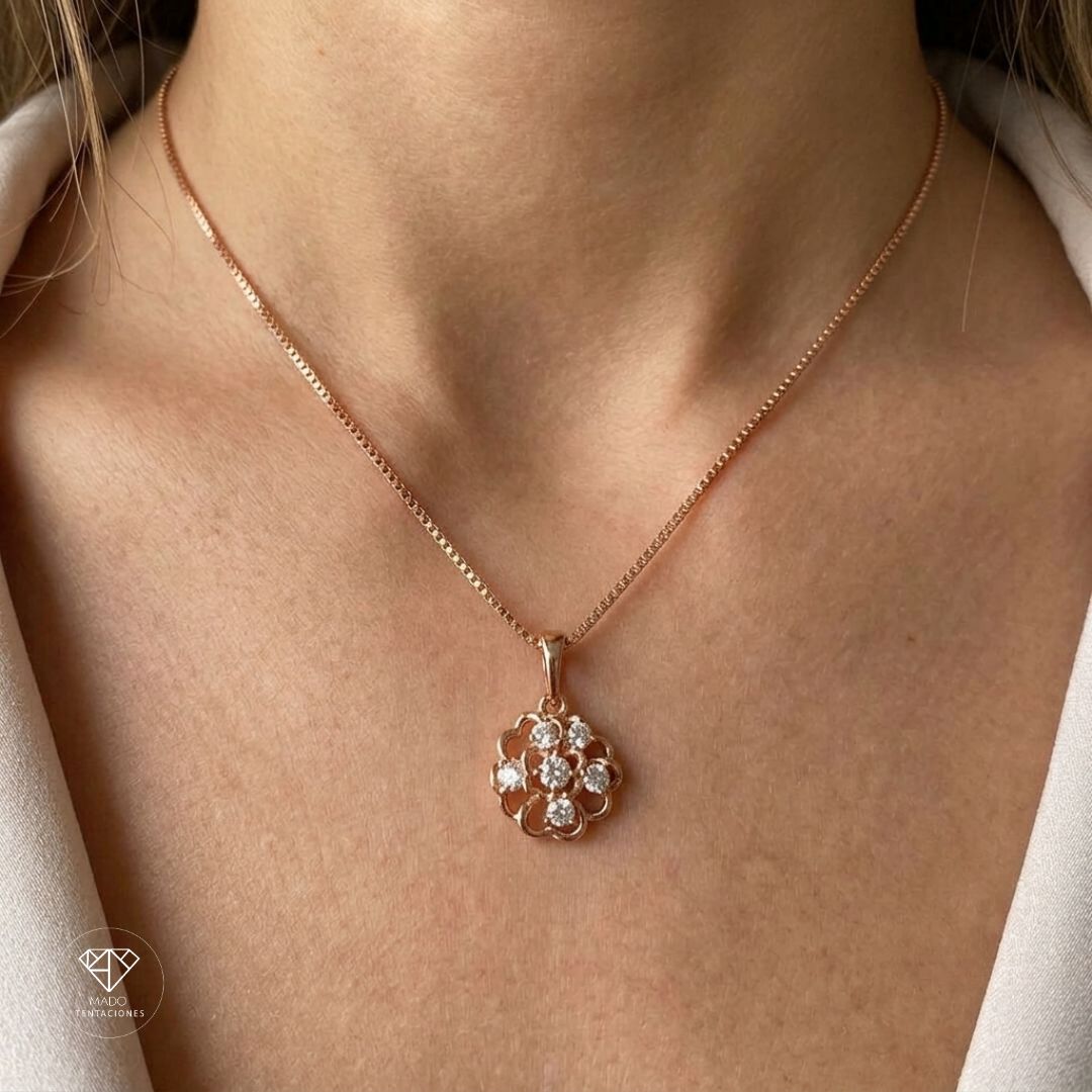 Collar Flor Con Brillantes