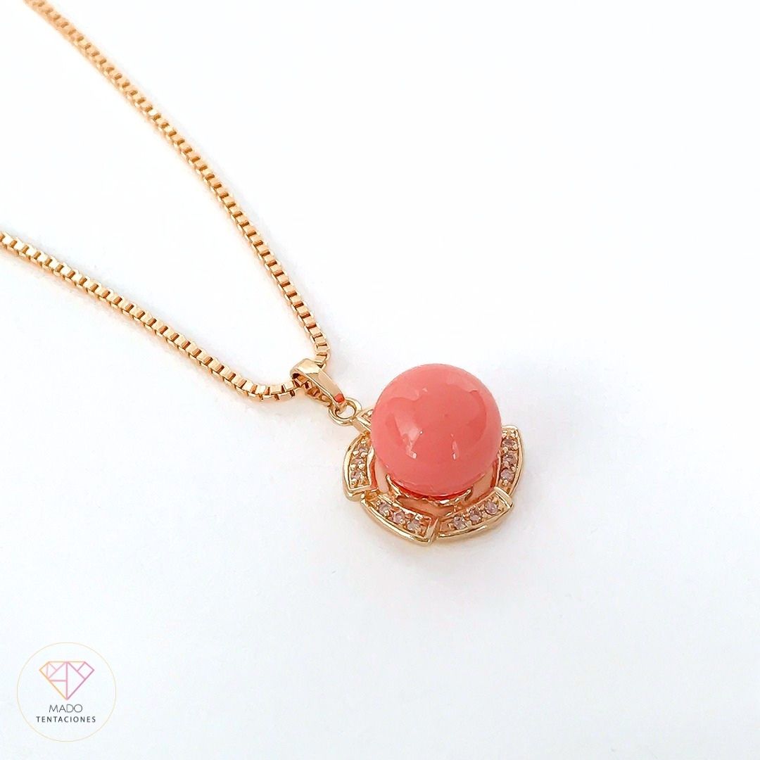 Collar Esfera Coral Rosa