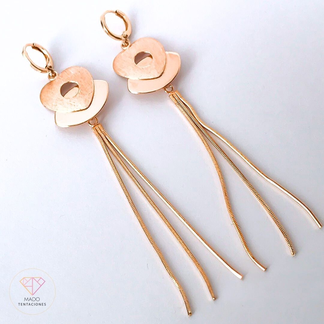Aretes Huggie Corazón Flecos