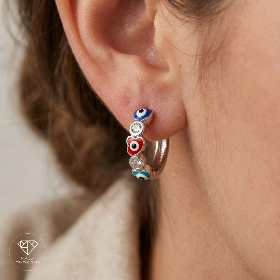 Aretes Huggie Ojos Turcos