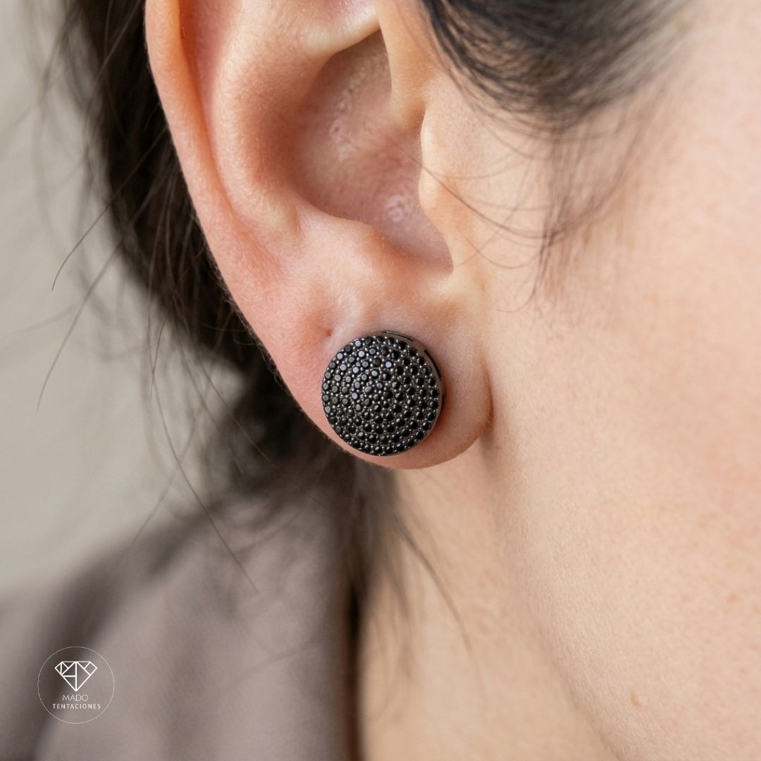 Broqueles Botón Pavé Negro