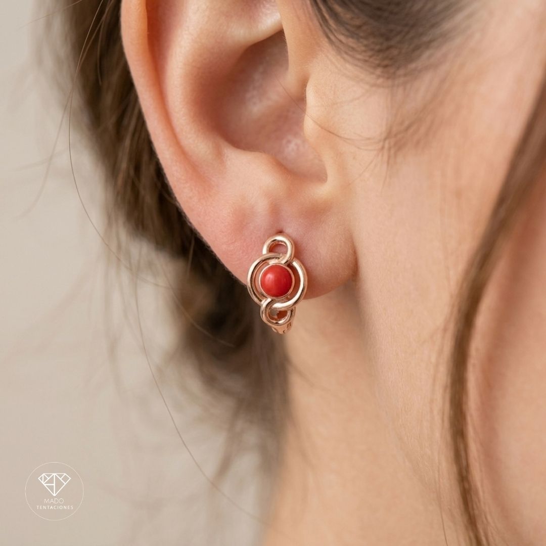 Aretes Huggie Piedra Coral