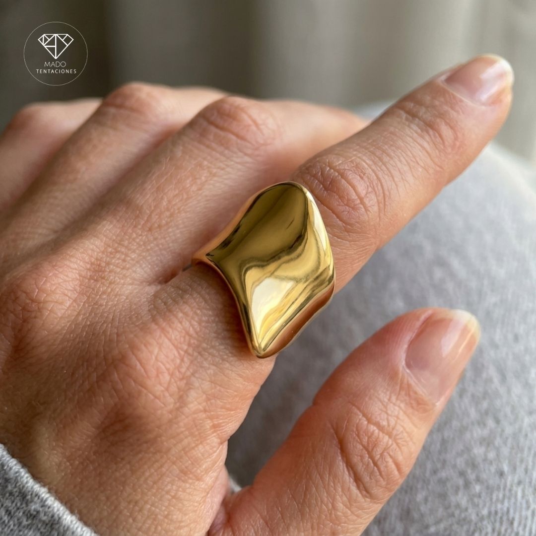 Anillo Ancho Asimétrico Dorado