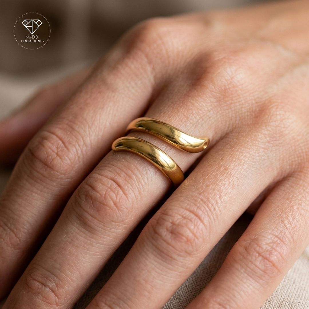 Anillo Espiral Orgánico Dorado