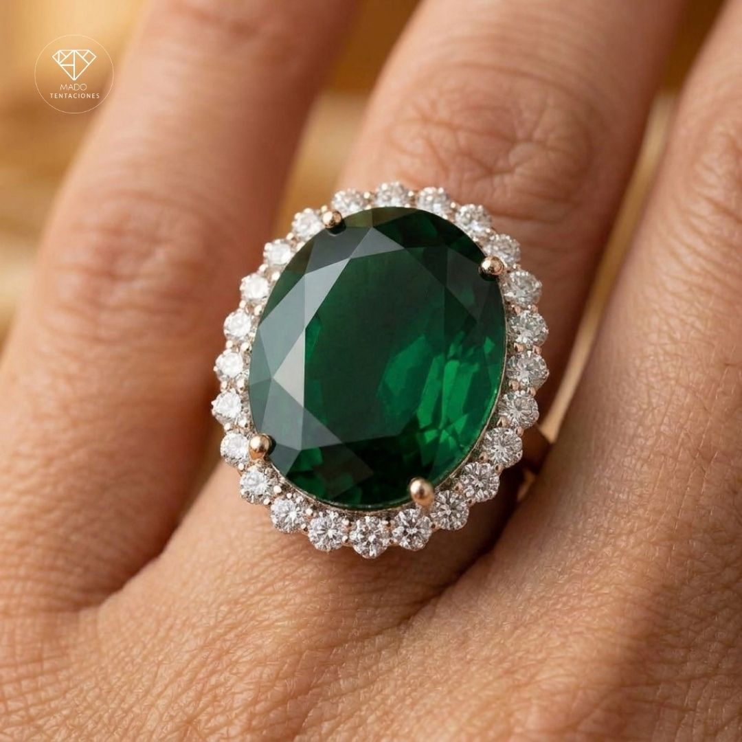 Anillo Esmeralda Halo Ovalado
