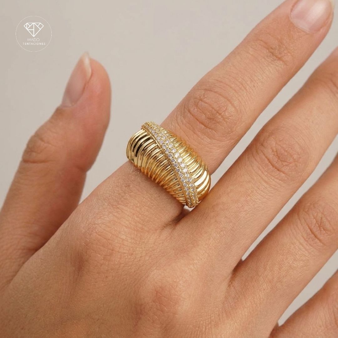 Anillo Domo Croissant Pavé