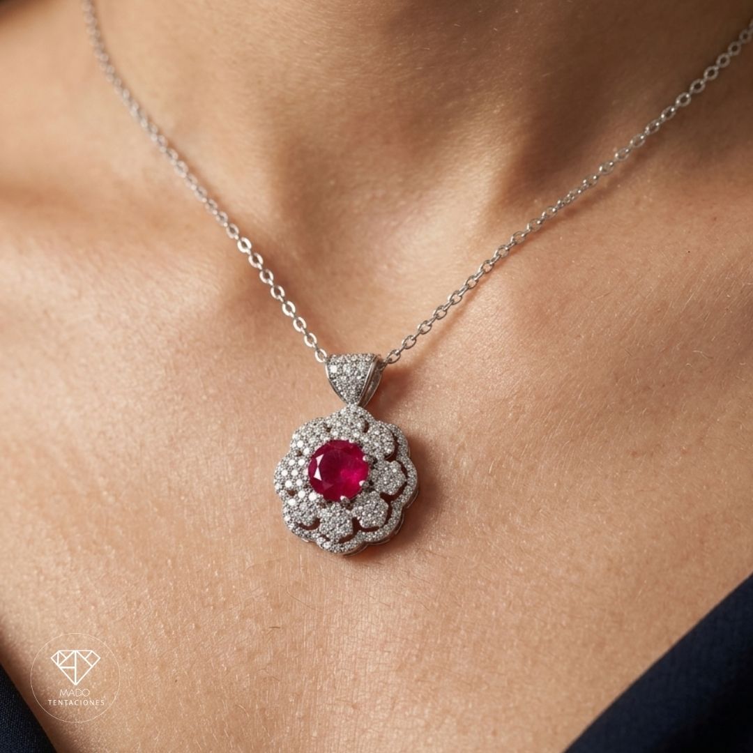 Collar Dije Flor Rubí