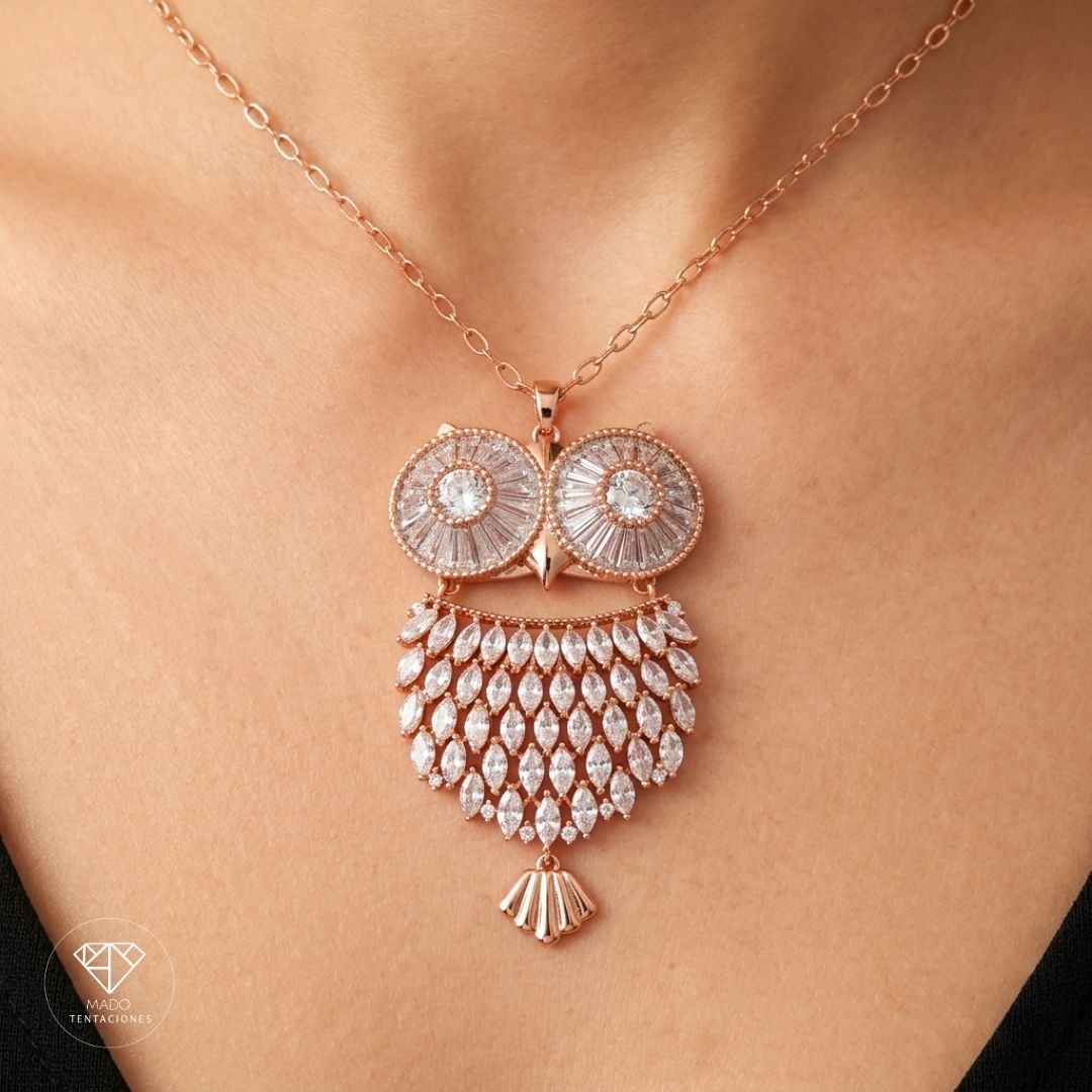 Collar Búho Sabiduría Pavé