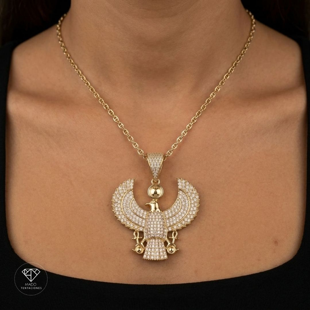 Collar Halcón Egipcio Pavé